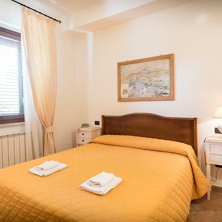 Bed & Breakfast Al Pian D'アッシジ エクステリア 写真