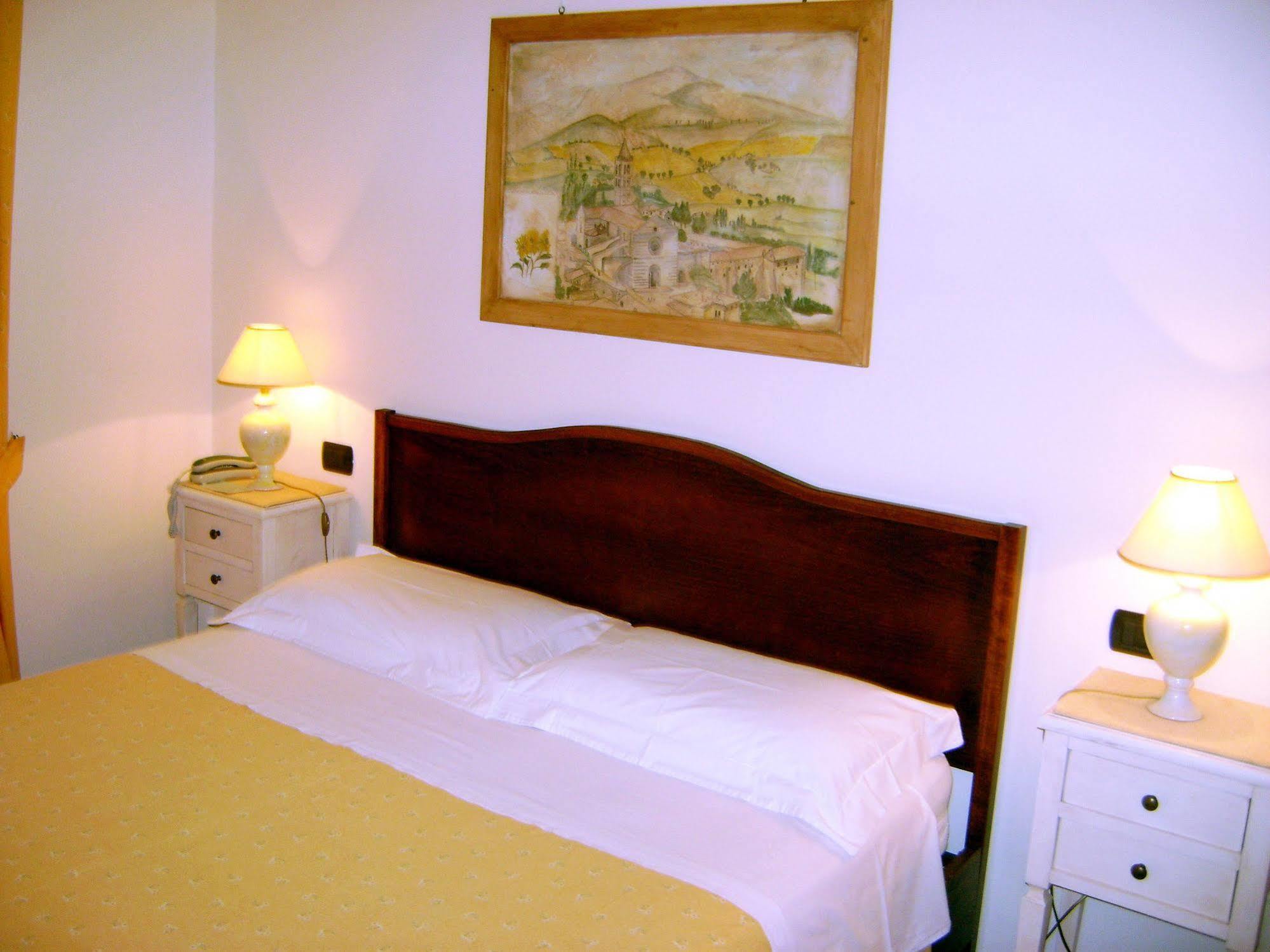 Bed & Breakfast Al Pian D'アッシジ エクステリア 写真