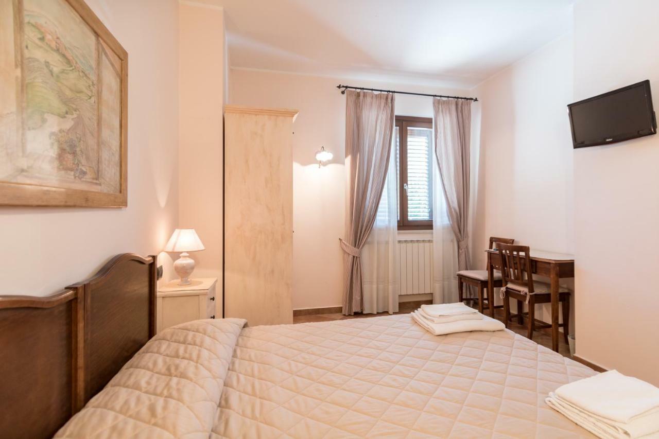 Bed & Breakfast Al Pian D'アッシジ エクステリア 写真
