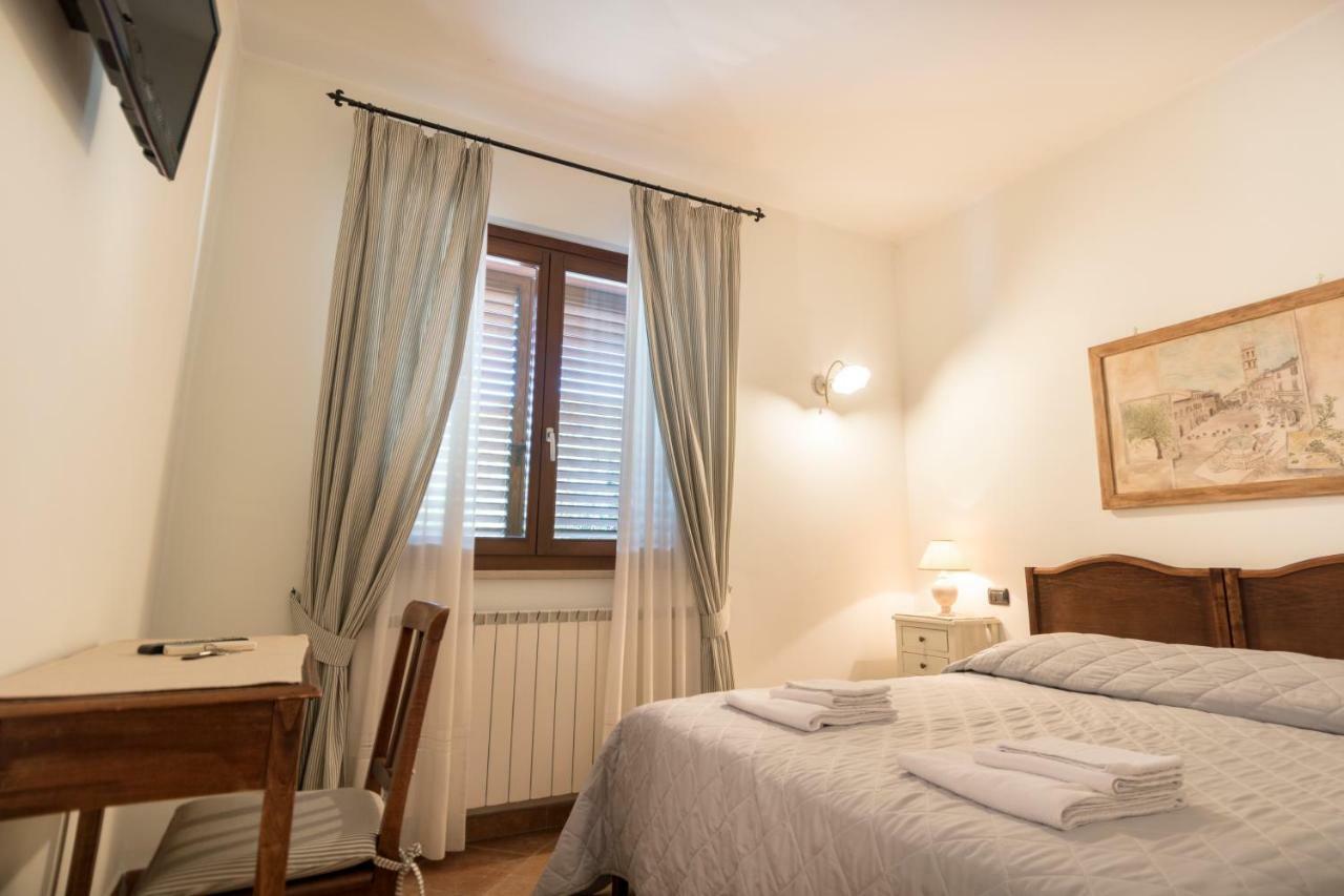 Bed & Breakfast Al Pian D'アッシジ エクステリア 写真