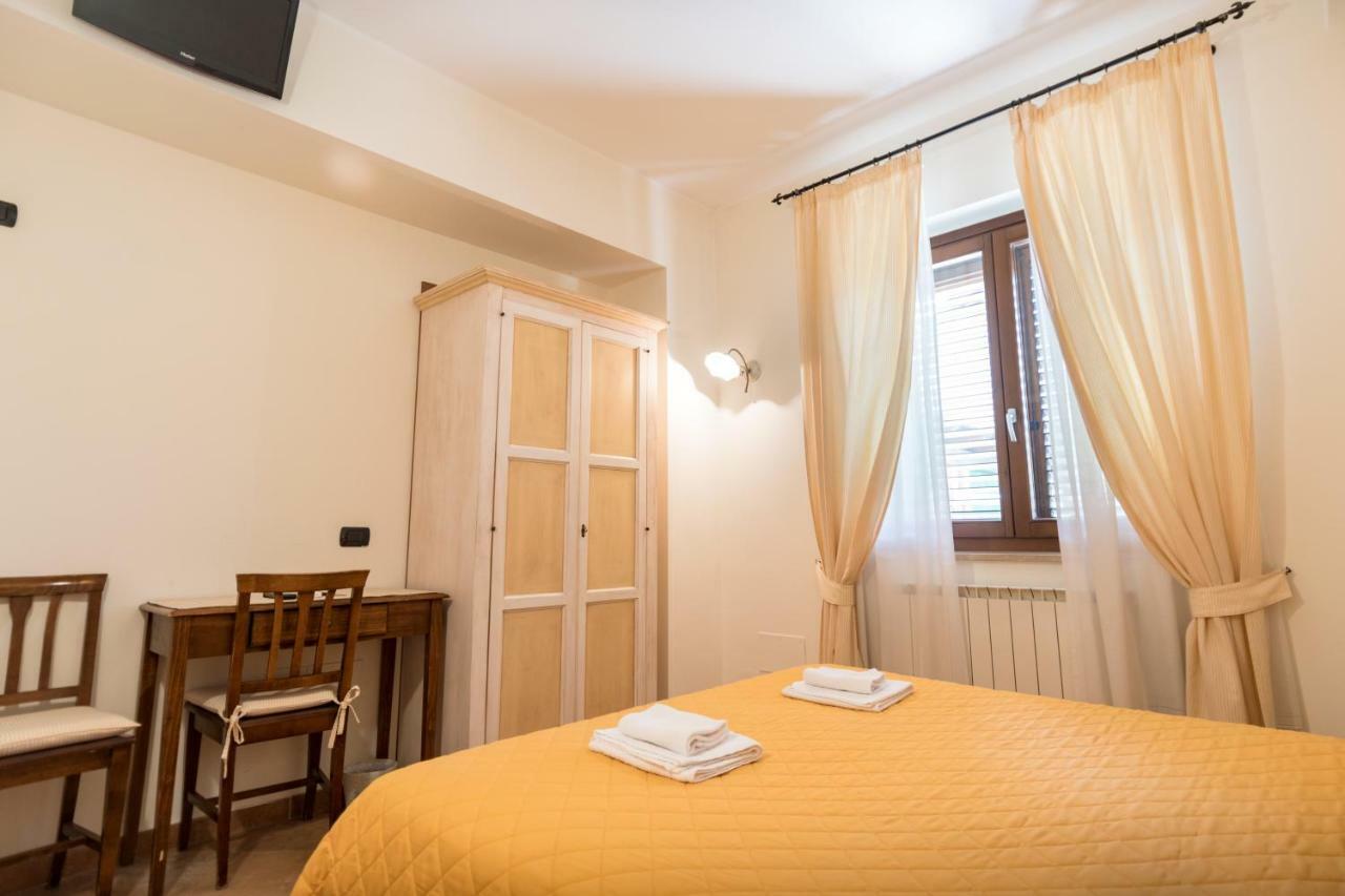 Bed & Breakfast Al Pian D'アッシジ エクステリア 写真